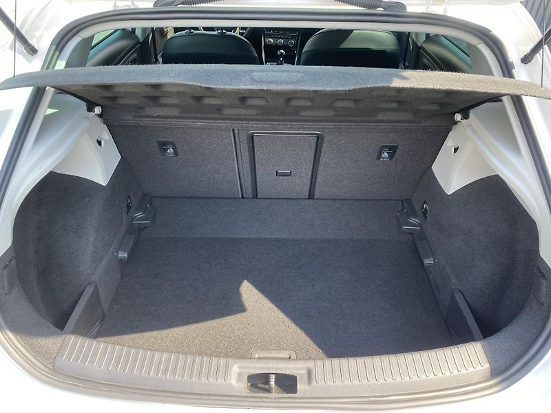 Seat Leon 1.4TSI92kW-1xMAJ.-CZ-FR-KAMERA - fotka 36 z 45