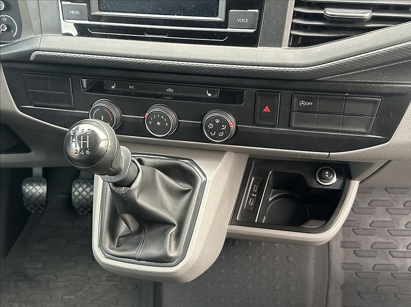 Volkswagen Transporter 2,0 TDI 150PS  L1H1 Van - fotka 23 z 57