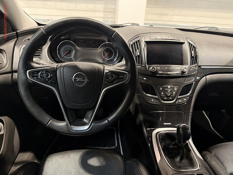 Opel Insignia (2014) 2.0CDTi Sport, bixen, kůže - fotka 11 z 17