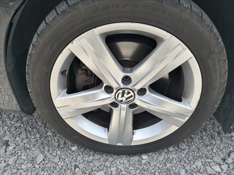 Volkswagen Passat 1,4 TSI CNG Ecofuel - fotka 18 z 20