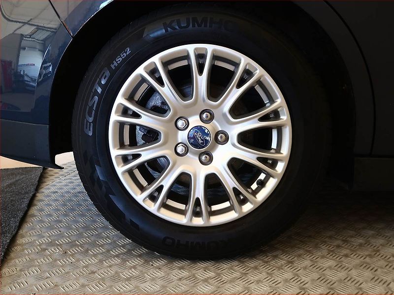 Ford C-MAX (2010) 1.6 i, jezdí výborně - fotka 14 z 14