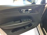 Volvo XC60 2.0d B4 AWD 145KW INSCRIPTION - náhled 18