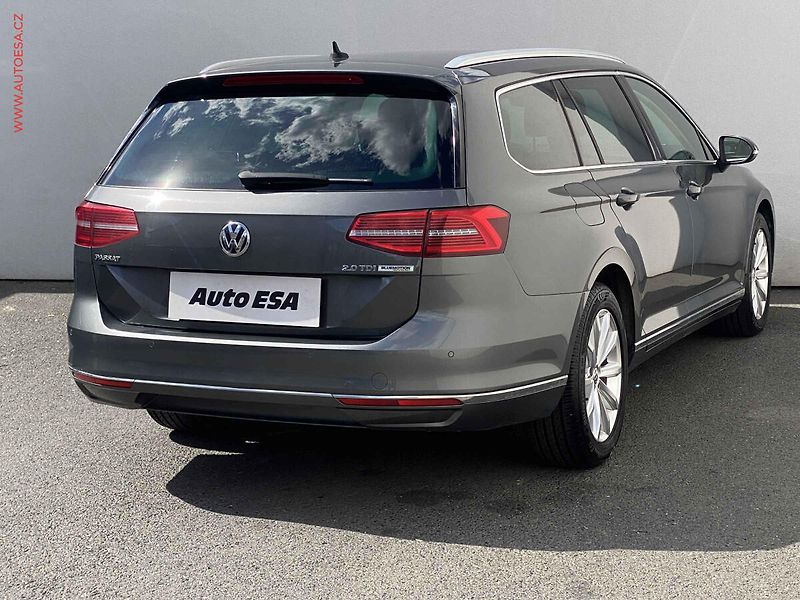 Volkswagen Passat (2017) 2.0TDi, 2.maj,ČR, Highline - fotka 4 z 18