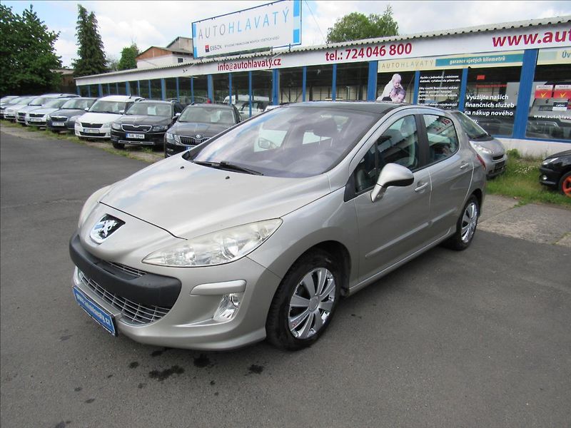 Peugeot 308 1,6 THP 110kW - fotka 1 z 28