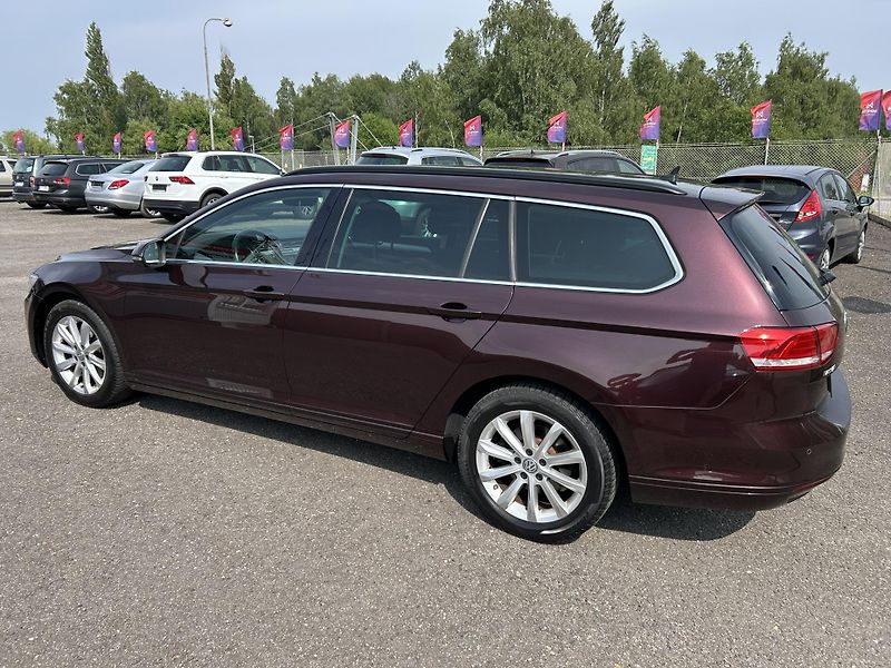 Volkswagen Passat (2018) 2,0TDI Comfortline TOP!!! - fotka 9 z 27
