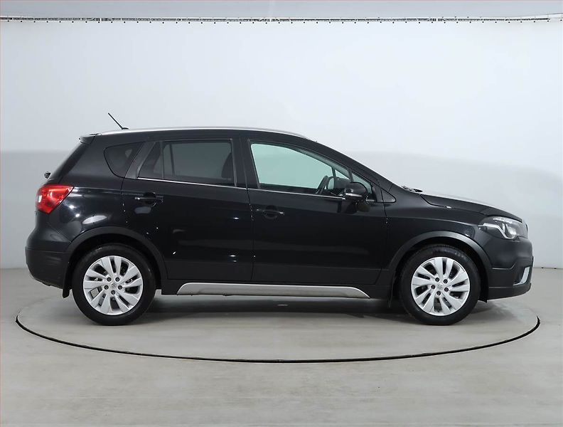 Suzuki SX4 S-Cross (2019) 1.4 BoosterJet, Automat, ČR - fotka 6 z 21