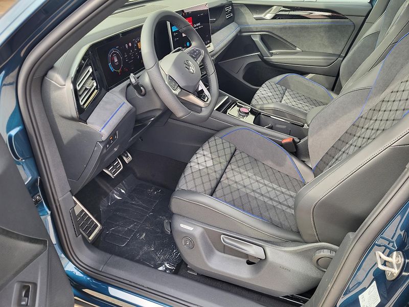 Volkswagen Tiguan (2026) R-Line People 2,0TDI 110KW-nov - fotka 6 z 30