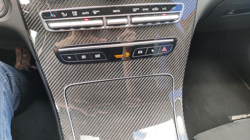 Mercedes-Benz GLC (2022) mild Hyb AMG. - fotka 17 z 31