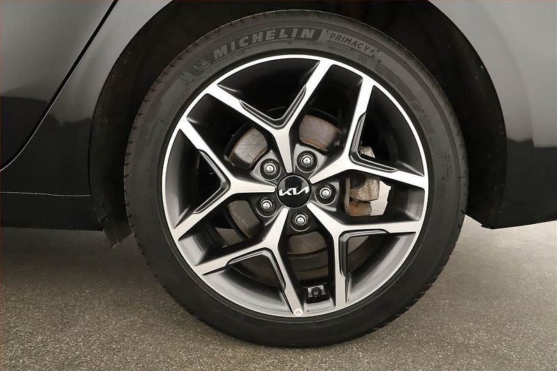 Kia Ceed (2025) 1.5 T-GDI, TOP, AUTOMAT - fotka 12 z 16