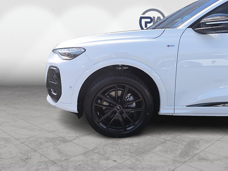 Audi Q5 2.0 TDi Quattro - fotka 27 z 27