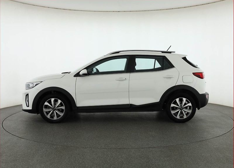 Kia Stonic (2022) 1.2 DPI, ČR,1.maj, Serv.kniha - fotka 3 z 18