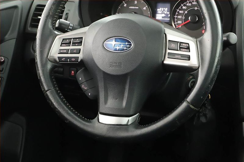 Subaru Forester (2014) 2.0 d, 4X4, Xenony, Tempomat - fotka 8 z 14