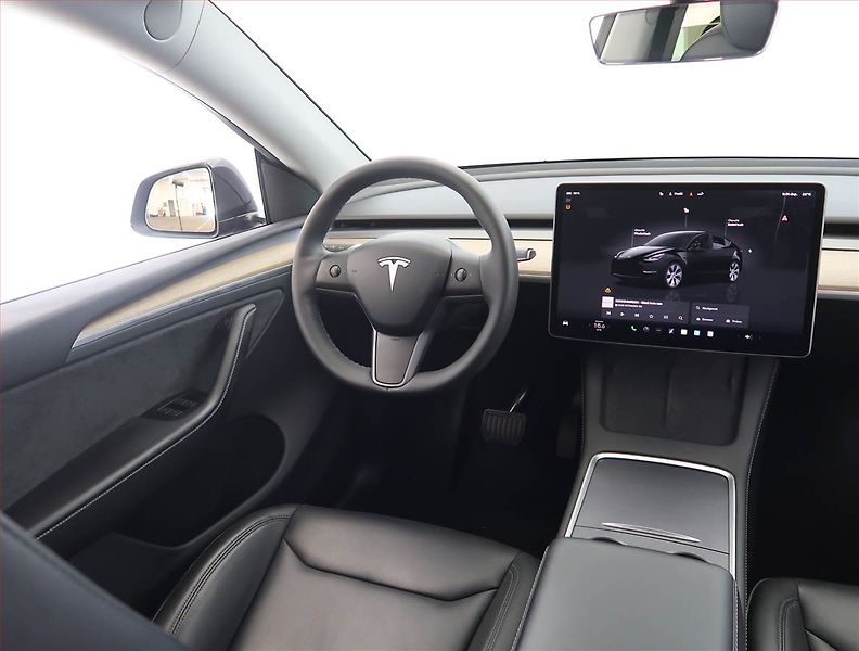 Tesla Model Y (2023) Long Range AWD 79kWh, SoH 93% - fotka 7 z 33