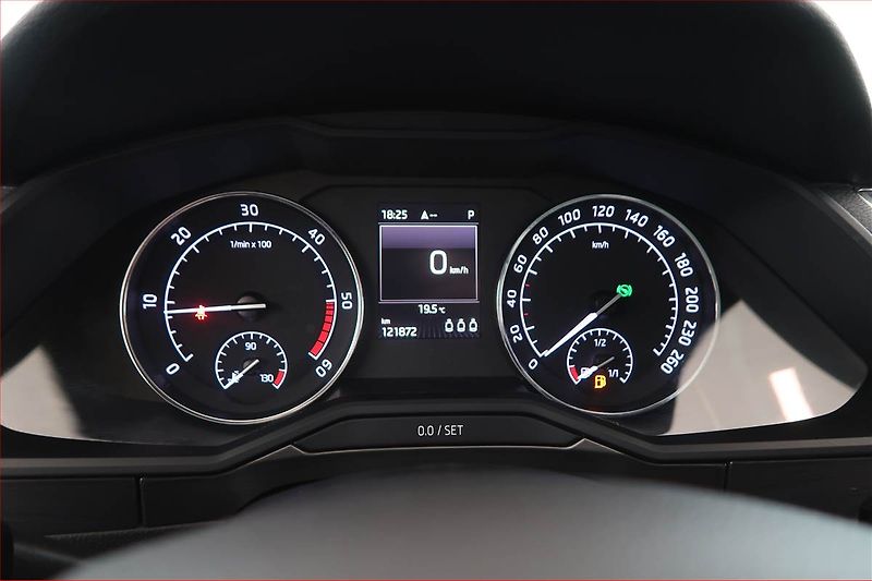 Škoda Superb (2016) Style 2.0 TDI 4x4, 4X4 - fotka 11 z 23