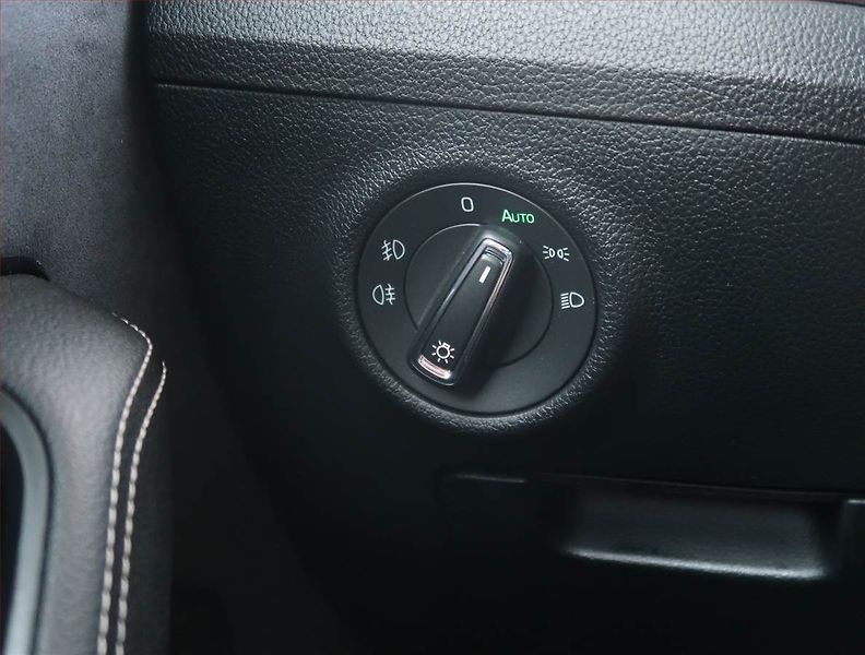 Škoda Superb (2020) Sportline 2.0 TDI - fotka 22 z 29