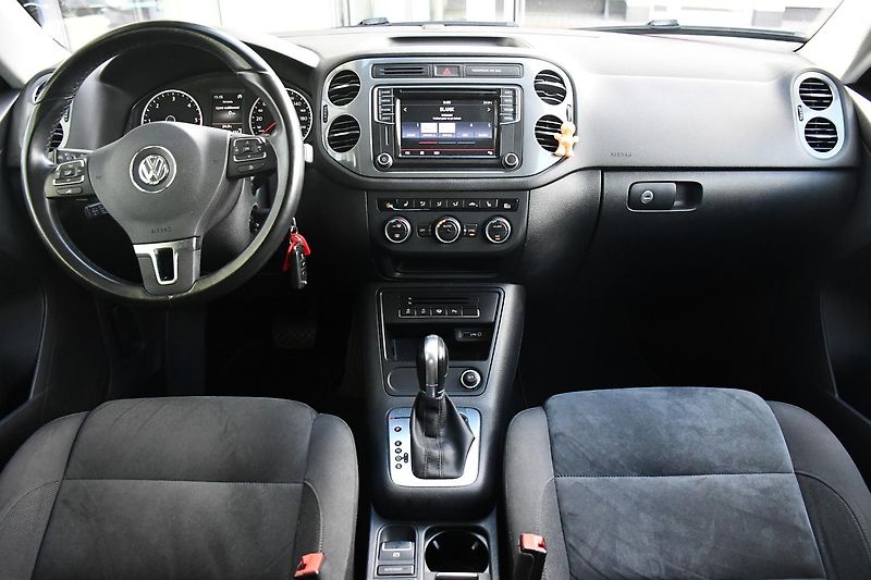 Volkswagen Tiguan 2.0TDi 110kW TAŽNÉ DSG 4MOTION - fotka 21 z 47