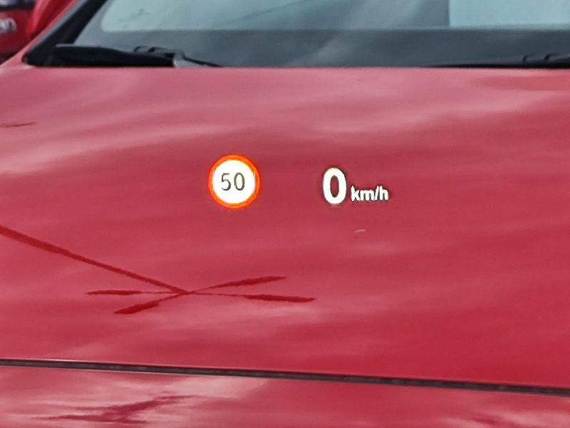 BMW X1 20d 2.0/140kW xDrive AT - fotka 17 z 34