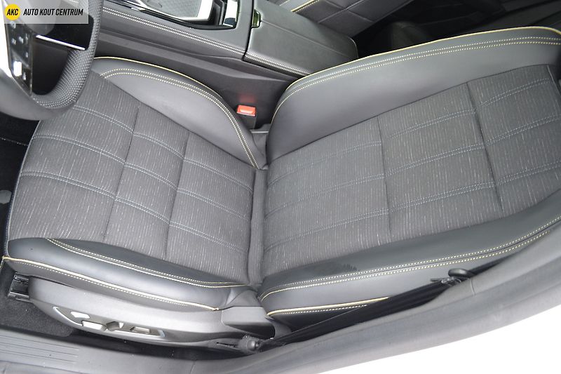 Renault Austral ICONIC MHEV 160 AUTO - fotka 22 z 60