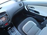 Kia Ceed (2013) Gold 1.6 GDI, Automat, Navi - náhled 8