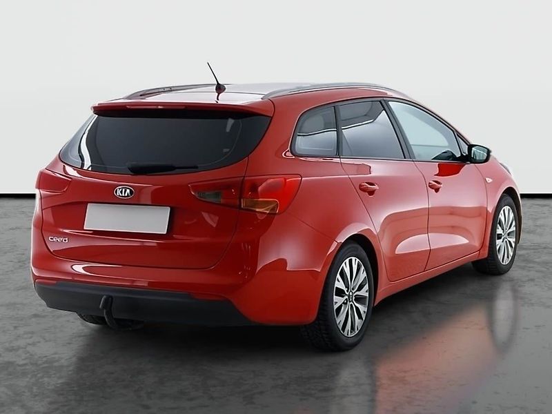 Kia Ceed (2017) 1.6 GDI, Serv.kniha, Tempomat - fotka 5 z 17
