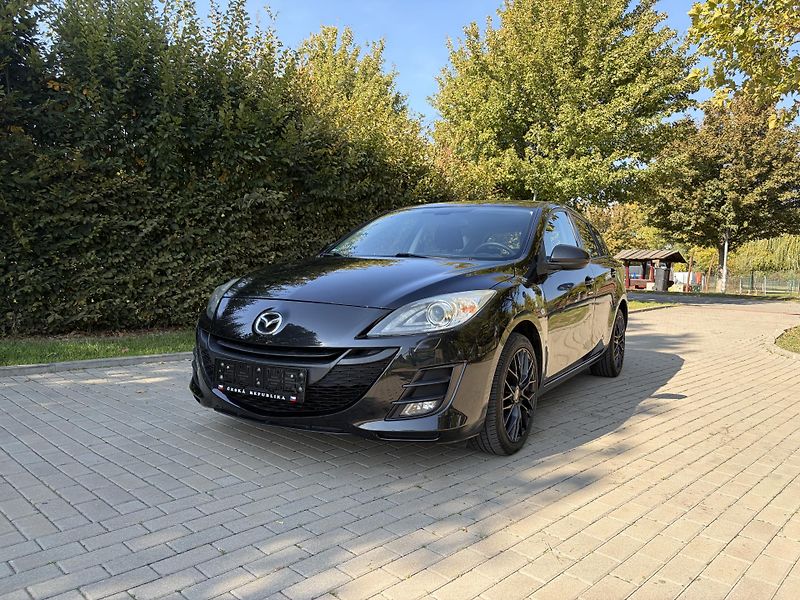 Mazda 3 1.6 Active Plus - fotka 2 z 28
