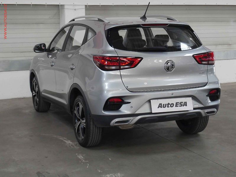 MG ZS (2023) 1.5 i, 1.maj,ČR, servis - fotka 4 z 23