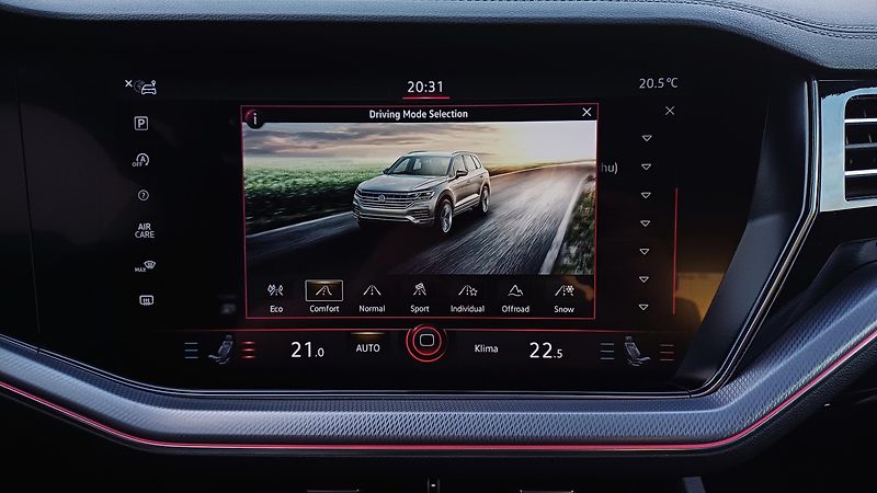 Volkswagen Touareg TSI 250kW R-LINE - fotka 20 z 33