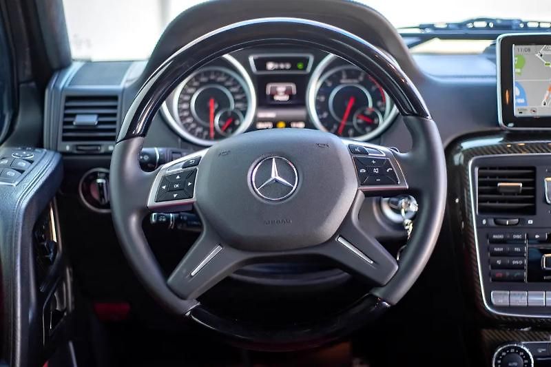 Mercedes-Benz Třídy G (2016) Ikona AMG V8 Biturbo - fotka 16 z 17