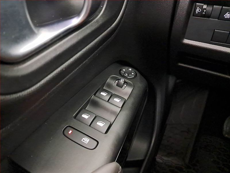 Citroën C5 Aircross (2019) PureTech 130, Serv.kniha - fotka 17 z 17