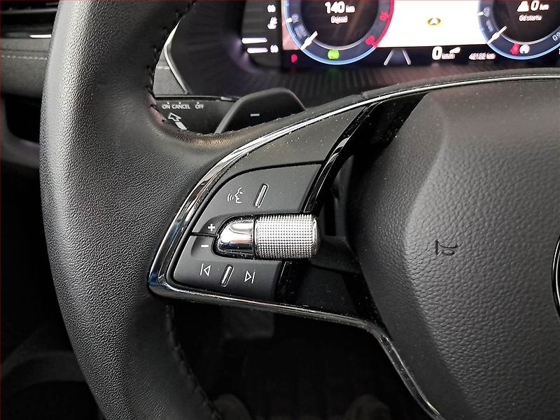 Škoda Octavia (2023) Style 1.5 TSI e-tec - fotka 19 z 22