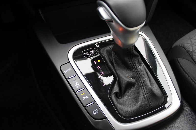Kia Ceed 1.5 T-GDI 117kW SPIN DCT ČR - fotka 21 z 23