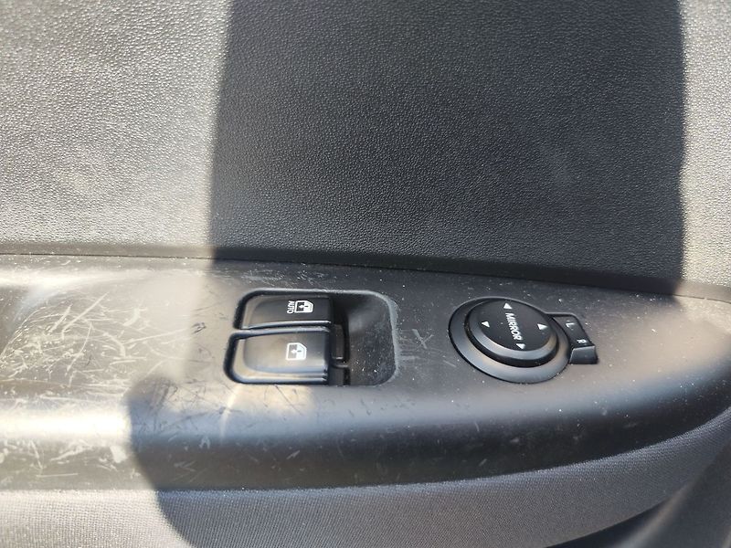 Hyundai i20 1.2/57kW Inclusive Plus - fotka 19 z 28
