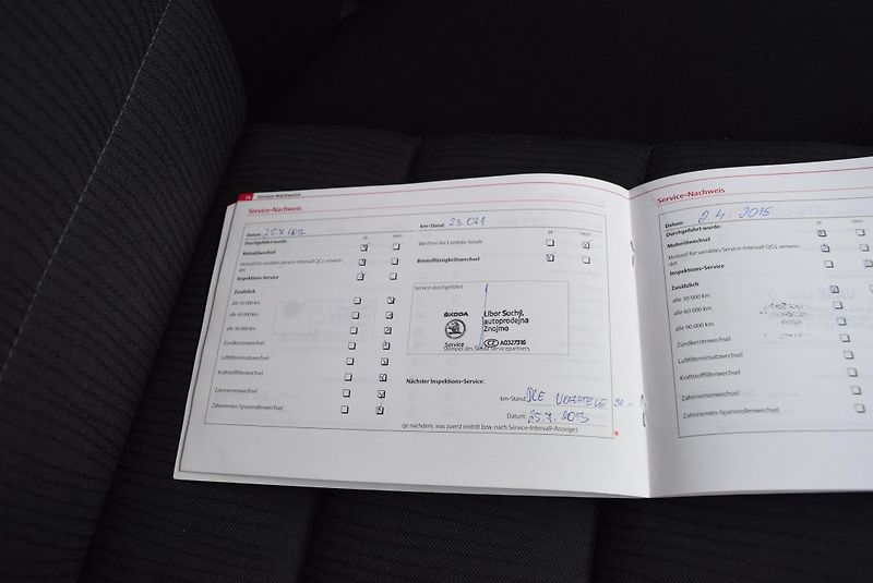 Škoda Octavia (2008) 1.8TSI 118kwELEGANCE KLIMA ALU - fotka 39 z 44