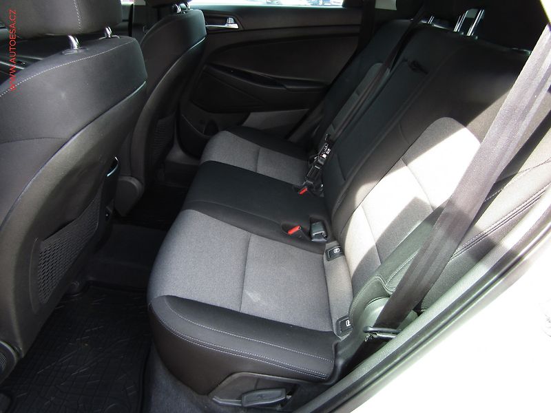 Hyundai Tucson (2018) 1.6CRDi, ČR, AC, navi, park - fotka 10 z 18