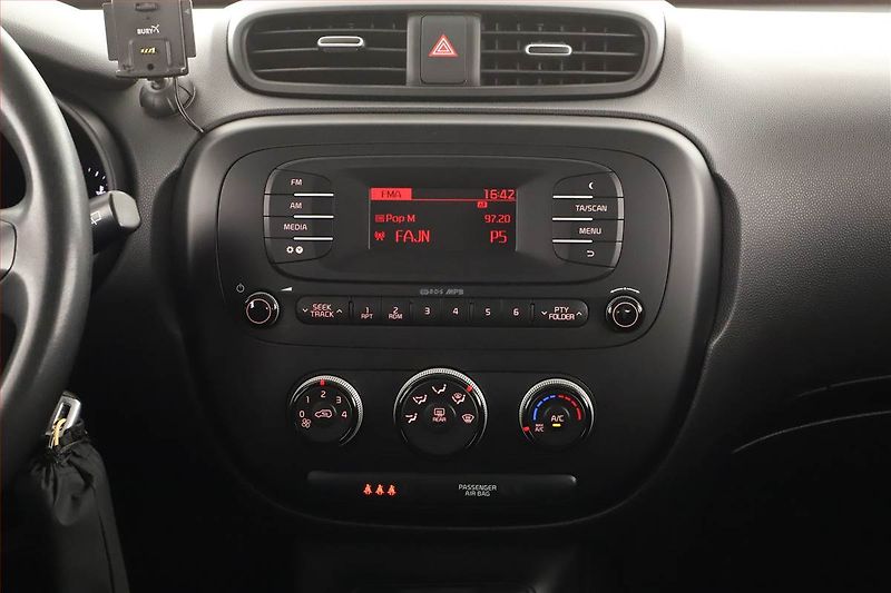 Kia Soul (2015) 1.6 GDI - fotka 10 z 15