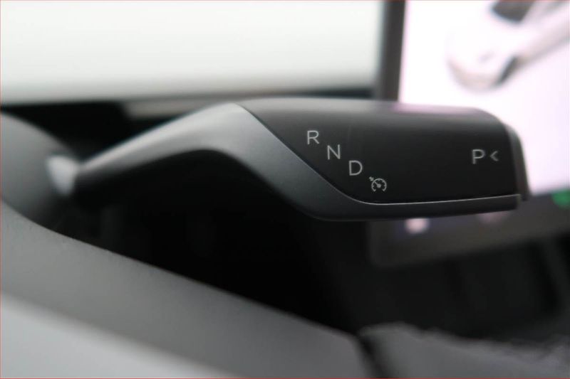Tesla Model 3 (2020) Long Range 4WD 78kWh - fotka 12 z 22