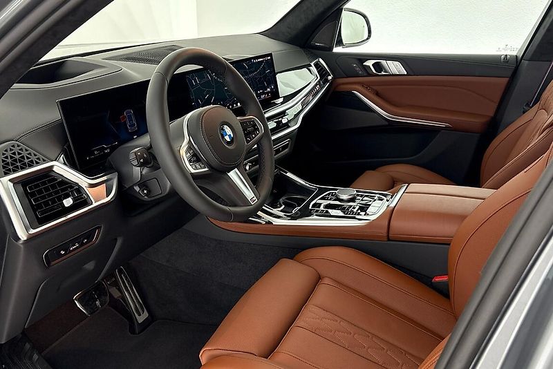 BMW X7 xDrive40i - fotka 7 z 30