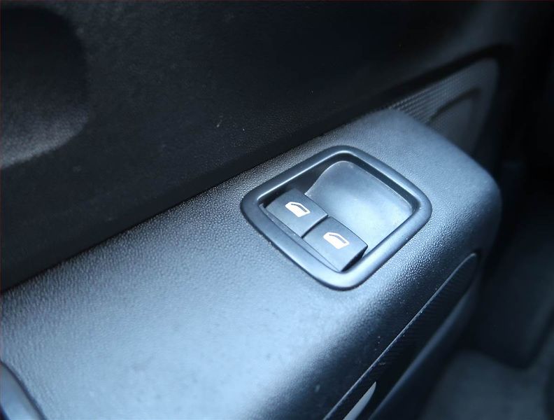 Citroën C3 (2018) 1.2 PureTech, ČR,1.maj - fotka 14 z 14