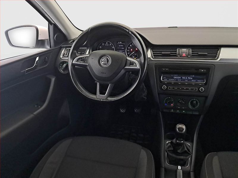 Škoda Rapid (2014) Ambition 1.2 TSI - fotka 7 z 17