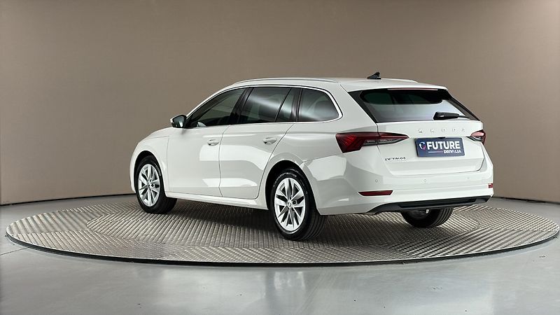 Škoda Octavia 2.0 TDI Style Combi - fotka 2 z 26