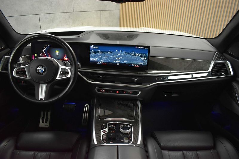 BMW X7 xD 40d ///M*TAŽNÉ*7.MÍST*ČR 1M - fotka 8 z 49