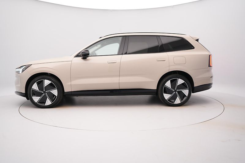 Volvo EX90 (2024) PURE ELECTRIC TWIN ULTRA 7míst - fotka 9 z 46
