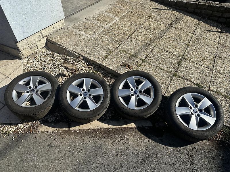 Škoda Octavia (2013) Škoda Octavia,  2.0 TDI 110 kW - fotka 16 z 21