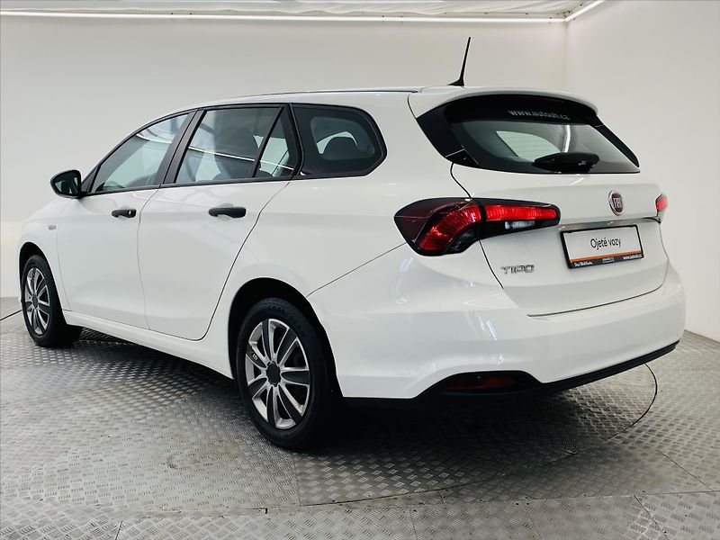 Fiat Tipo 1,0 - fotka 24 z 26