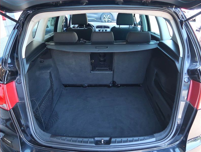Seat Altea (2008) 1.9 TDI, Tažné, za dobrou cenu - fotka 13 z 17