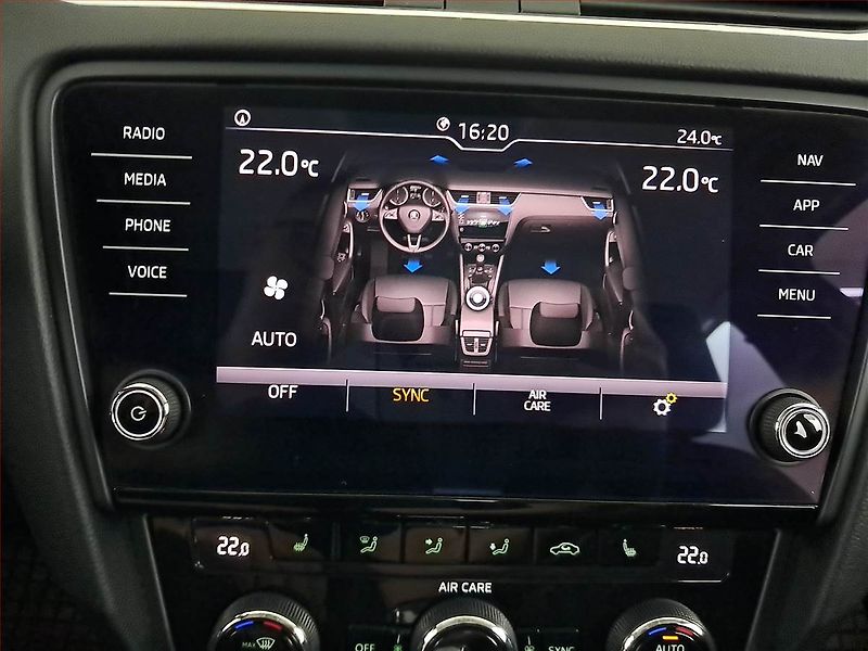 Škoda Octavia (2017) 1.6 TDI, Automat, Navi - fotka 23 z 23