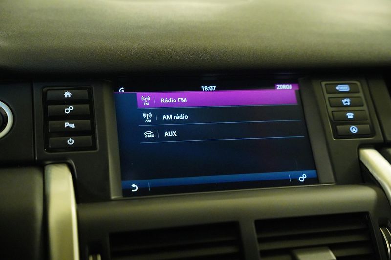 Land Rover Discovery Sport - fotka 24 z 33