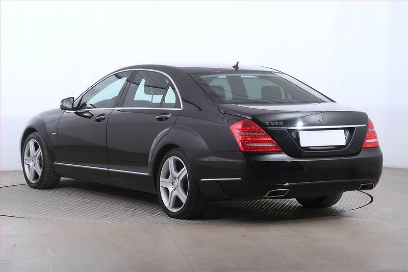 Mercedes-Benz Třídy S (2011) AMG Paket S 350 L, Automat - fotka 4 z 28