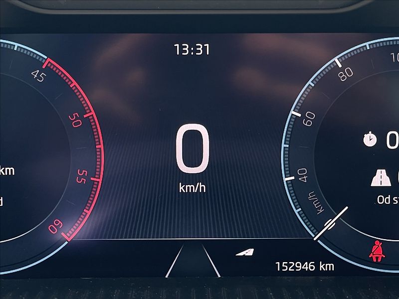 Škoda Octavia 2,0 TDI Style+ TZ+Canton+NAV - fotka 10 z 23