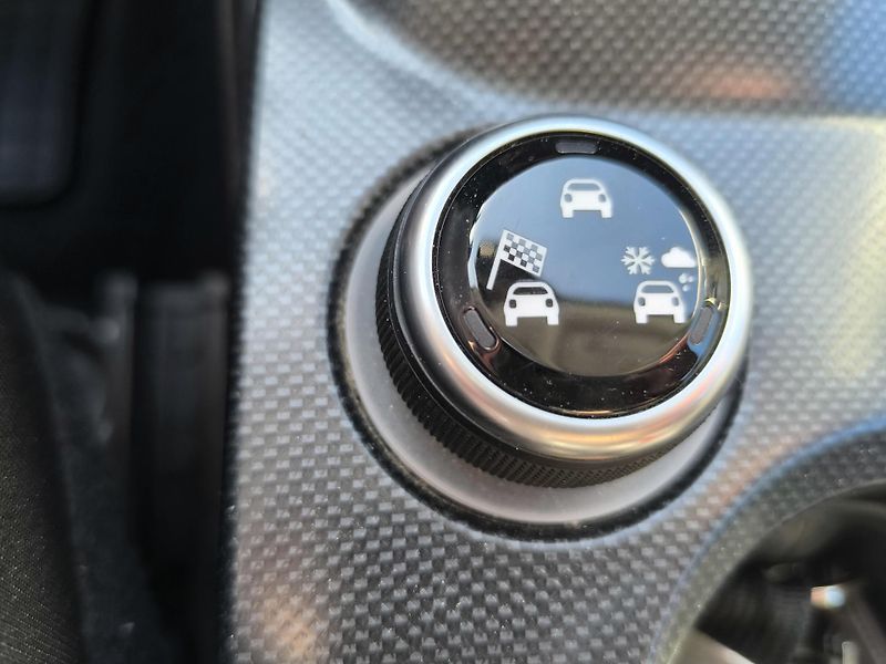 Fiat 500X (2015) 1.6 E-Torq 110k Plus - fotka 22 z 43